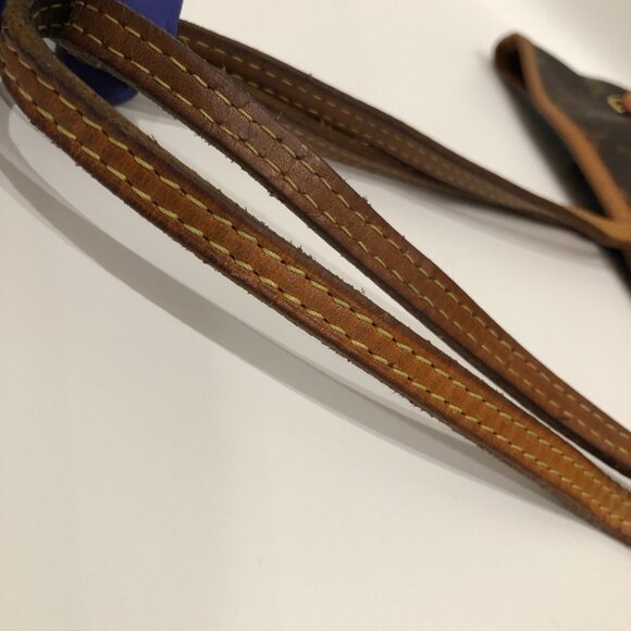 Louis Vuitton Monogram Neverfull MM sku# 85760 (well used, odor) - Picture 8 of 14